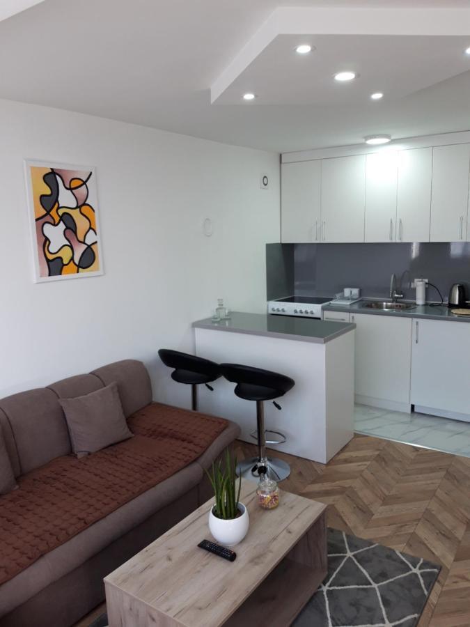 Stan Na Dan Simikic Apartment Bijeljina Exterior photo